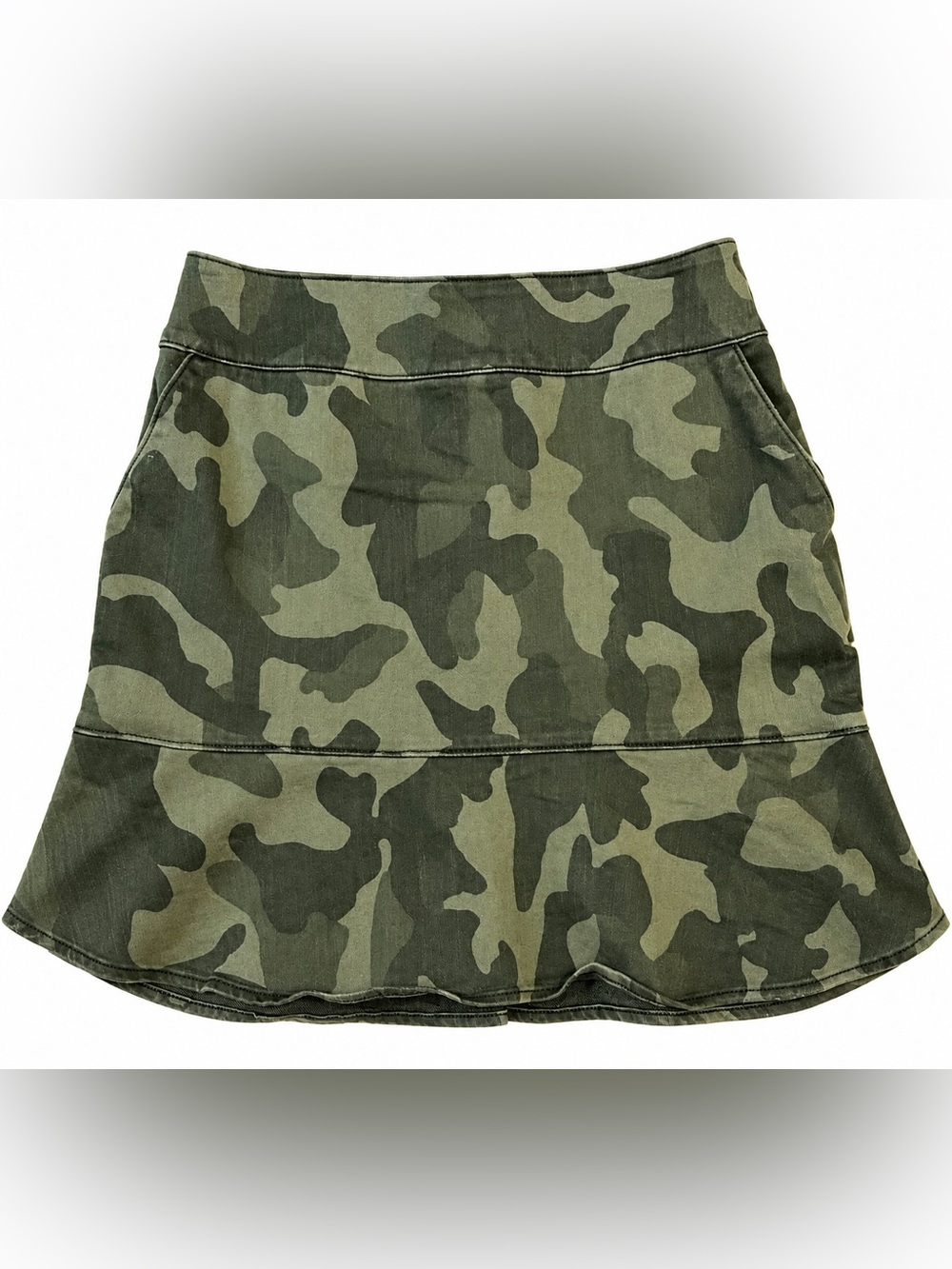 White House Black Market Camo Skirt Size 2 Green High Low Utility Military